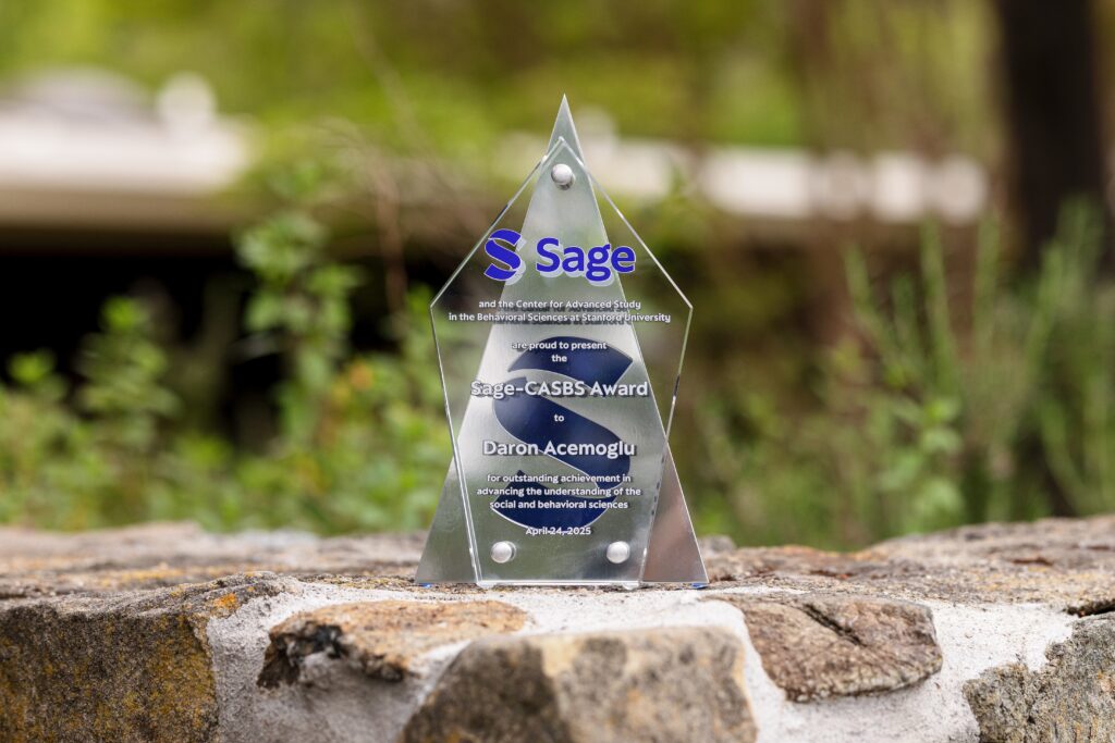 Outstanding Social and Behavioral Scientists Sought for Sage-CASBS Award