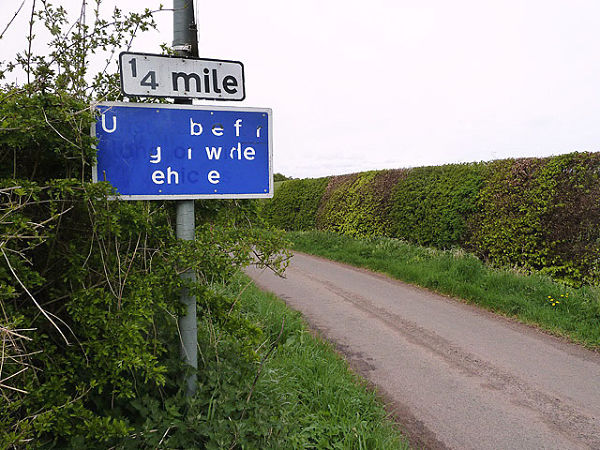 Sign: "Ubefyrwdeehe"