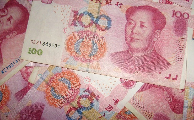 unordered stack of 100 yuan notes