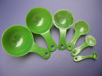 Measuring spoons