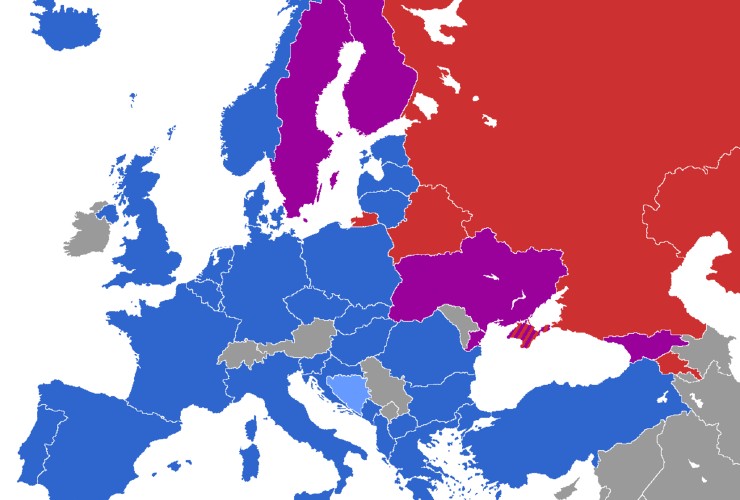 Map of Europe showing countries in NATO, those wanting to join, those without an interest, and Russia, Belarus and Armenia