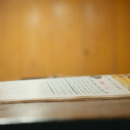 From ‘Which Database?’ to ‘Under What Conditions?’: Teaching Critical Thinking Through Search Tool Selection in an AI Age